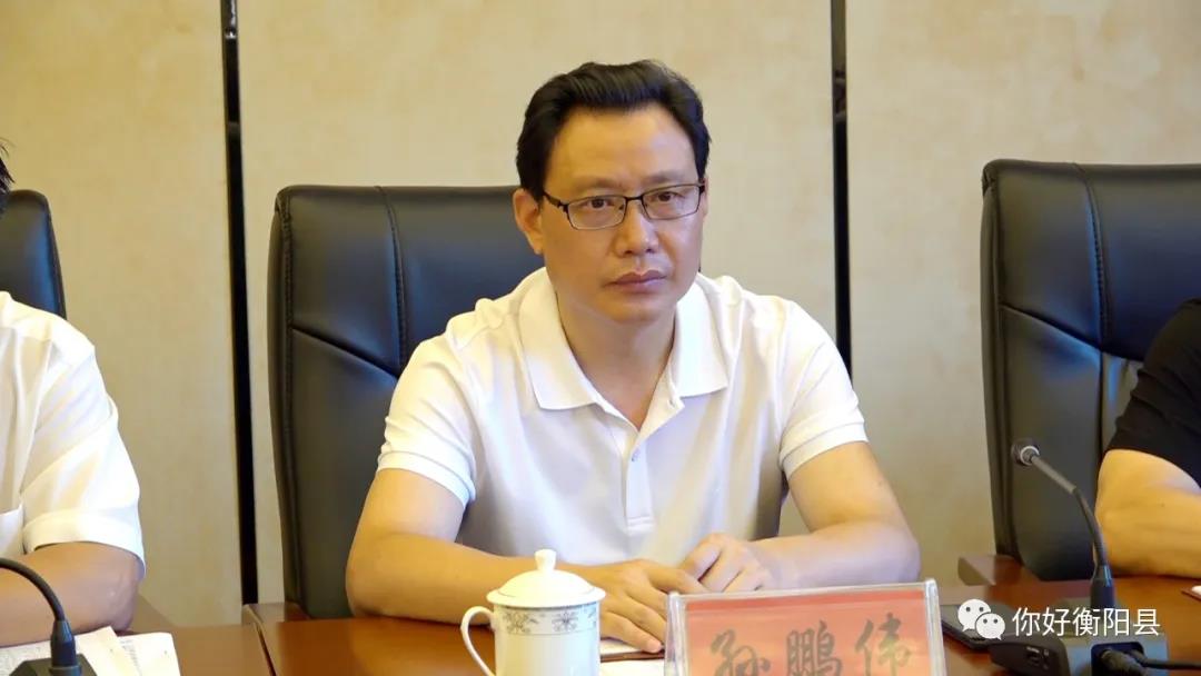 安排部署全县安全生产工作,副县长唐仕海就全县疫情防控工作作了汇报