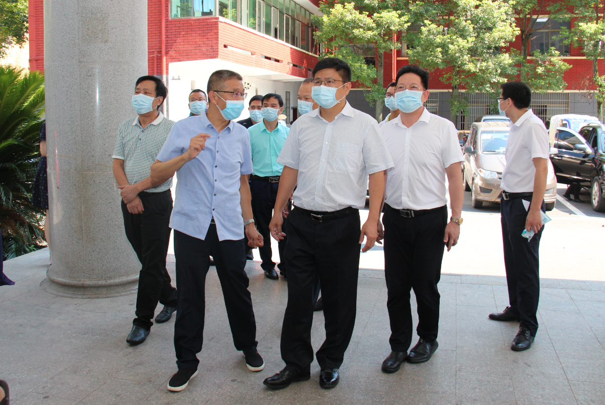衡阳县人民政府副县长唐仕海及县财政,人社,医保,卫健等相关部门负责